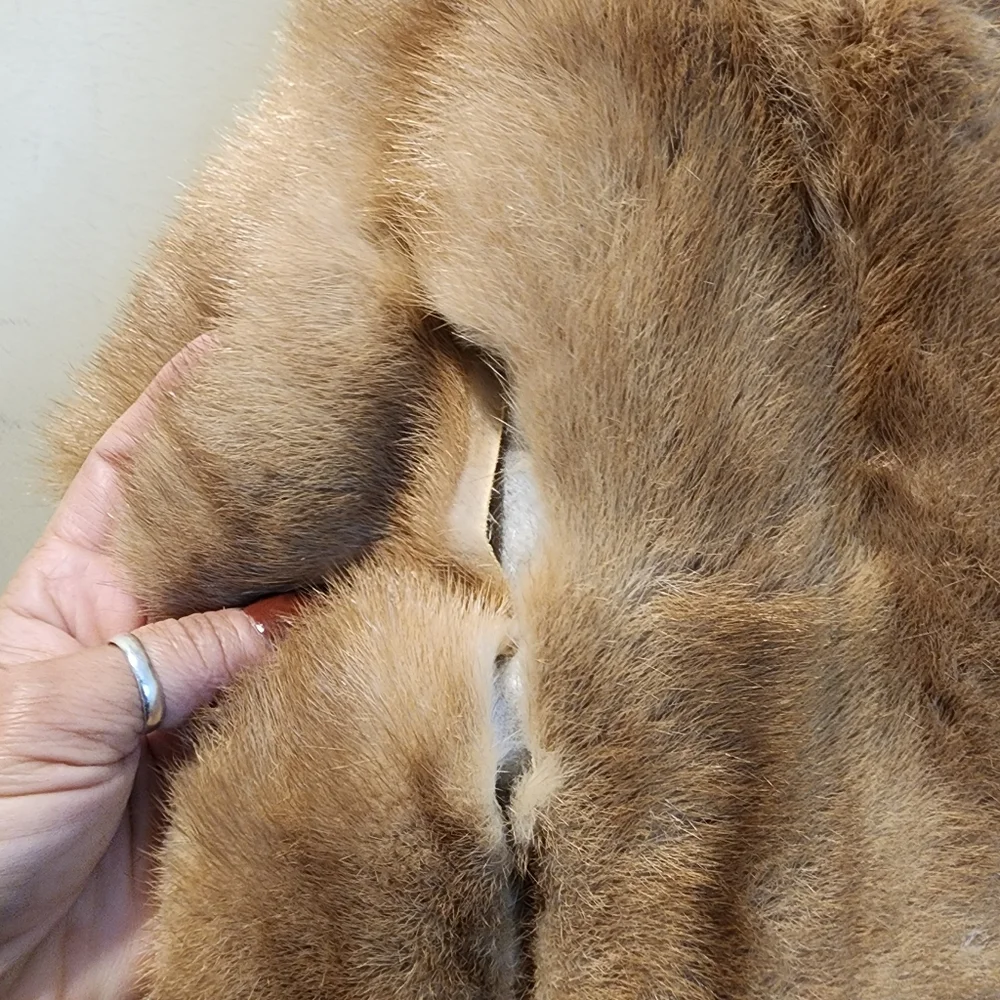 NEIMAN MARCUS Vintage Tan Fur Stole Wrap